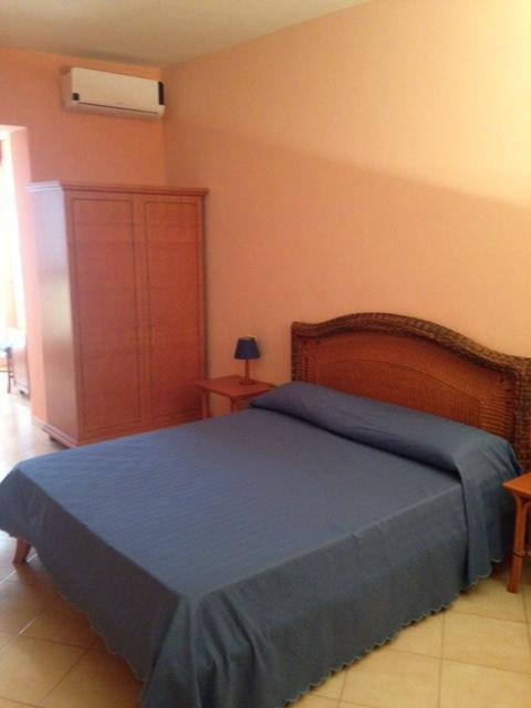 B Palace Ardea Exterior photo